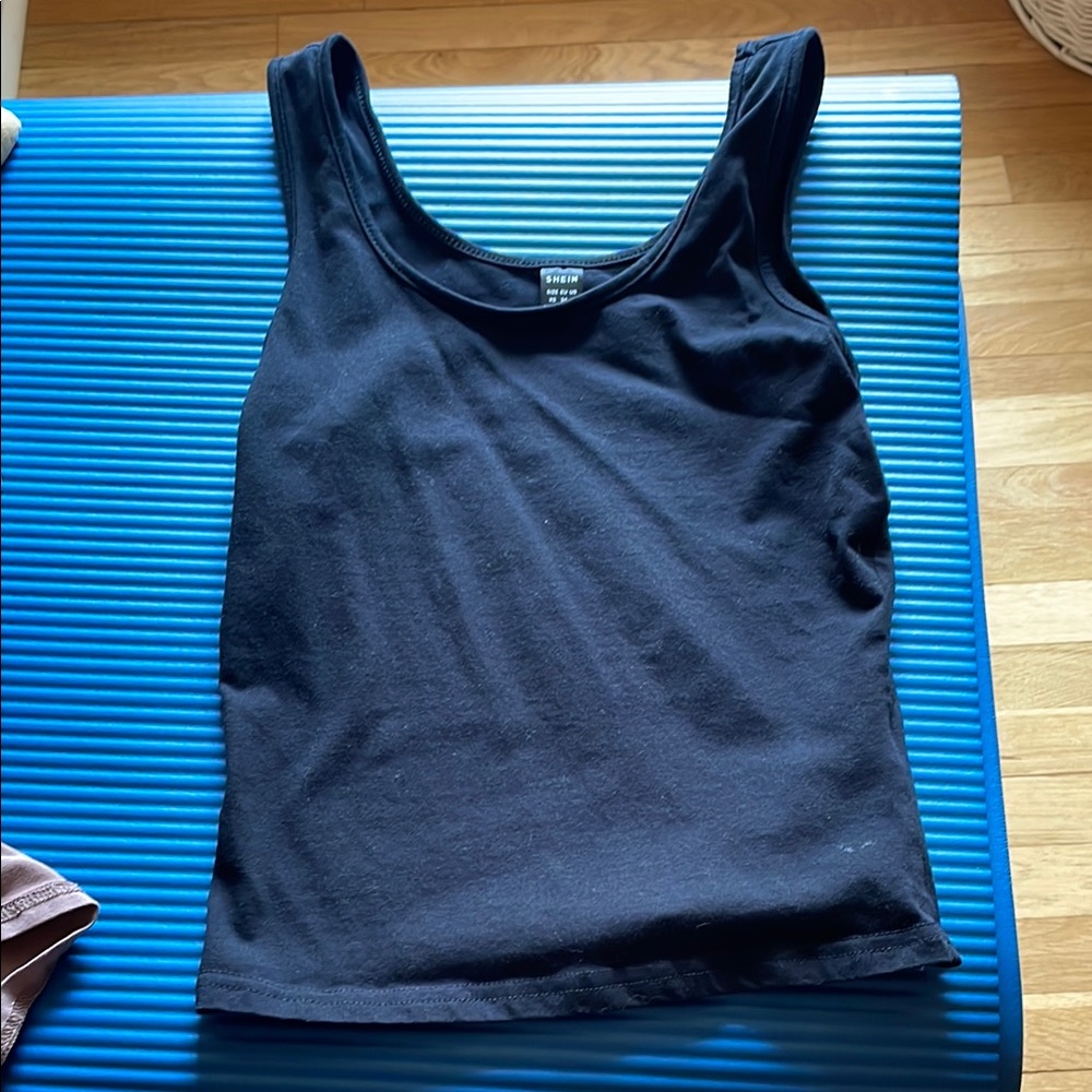 Black Sleeveless Top